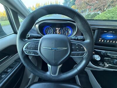 2020 Chrysler Voyager LXi   - Photo 17 - Portland, OR 97202