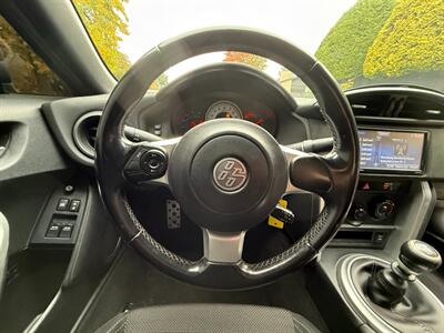 2017 Toyota 86   - Photo 16 - Portland, OR 97202