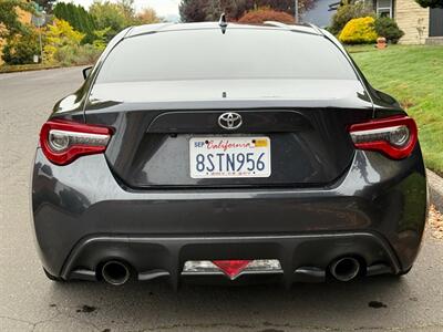 2017 Toyota 86   - Photo 5 - Portland, OR 97202