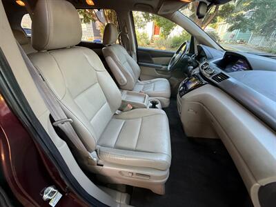 2015 Honda Odyssey EX-L   - Photo 11 - Portland, OR 97202