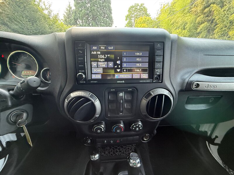 2016 Jeep Wrangler Unlimited Sport S - Photo 17 - Portland, OR 97202