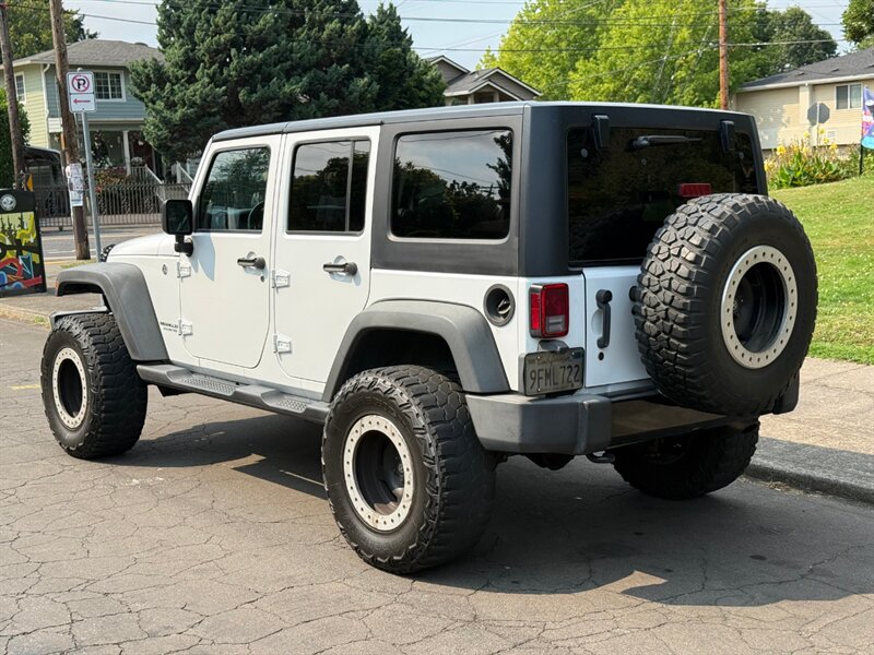 2016 Jeep Wrangler Unlimited Sport S - Photo 3 - Portland, OR 97202
