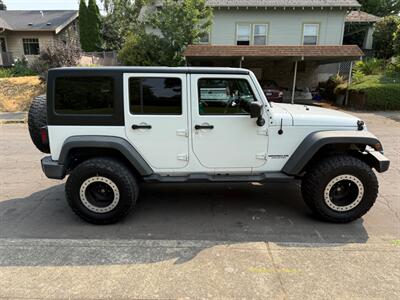 2016 Jeep Wrangler Unlimited Sport S - Photo 6 - Portland, OR 97202