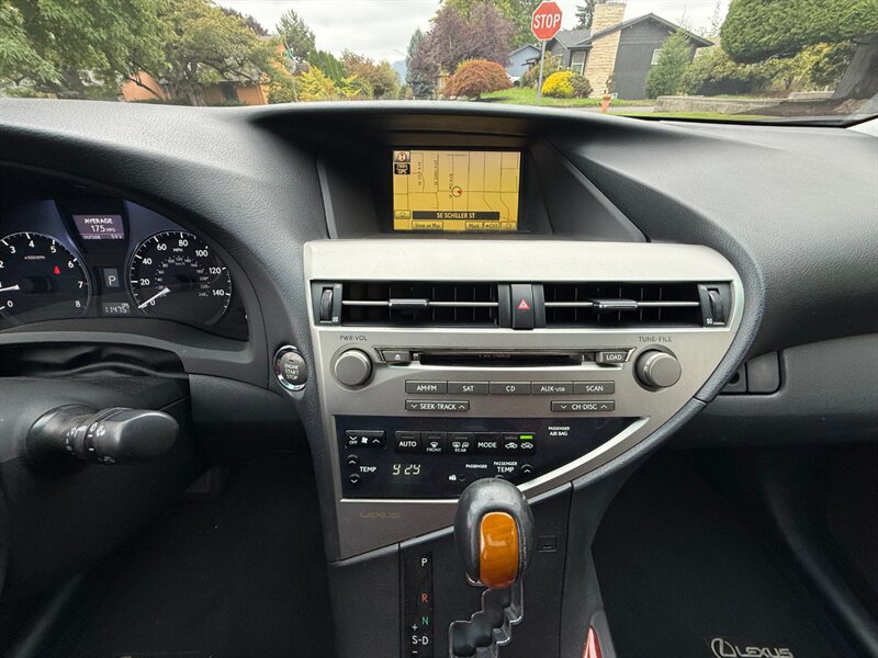 2010 Lexus RX 350 - Photo 17 - Portland, OR 97202