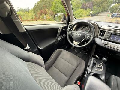 2014 Toyota RAV4 XLE   - Photo 19 - Portland, OR 97202