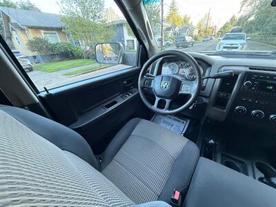 2012 RAM 3500 ST Flatbed - Photo 18 - Portland, OR 97202