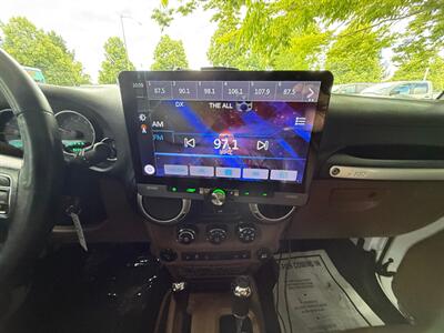 2015 Jeep Wrangler Unlimited Sahara   - Photo 17 - Portland, OR 97202
