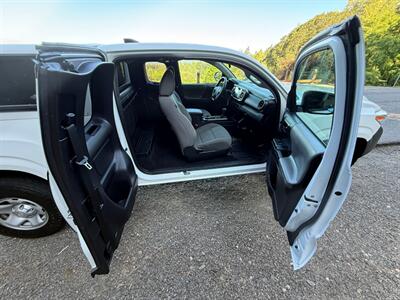 2020 Toyota Tacoma SR   - Photo 13 - Portland, OR 97202