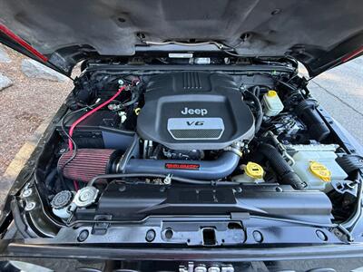 2014 Jeep Wrangler Unlimited Rubicon   - Photo 14 - Portland, OR 97202
