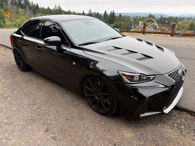 2020 Lexus IS 350 - Photo 6 - Portland, OR 97202