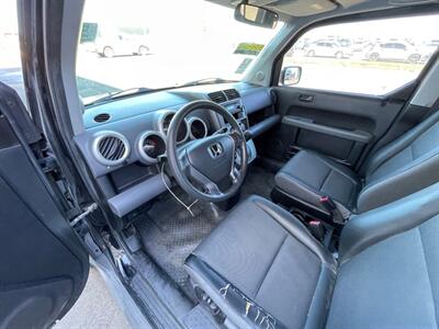 2005 Honda Element LX   - Photo 9 - Portland, OR 97202