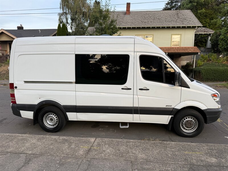 2010 Freightliner Sprinter 2500 - Photo 6 - Portland, OR 97202