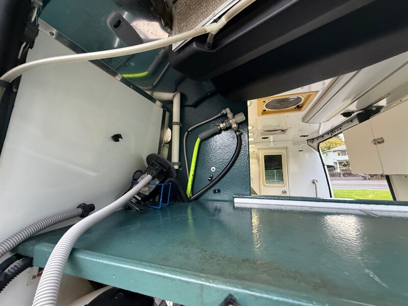 2010 Freightliner Sprinter 2500 - Photo 33 - Portland, OR 97202