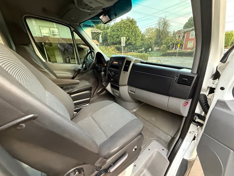2010 Freightliner Sprinter 2500 - Photo 15 - Portland, OR 97202