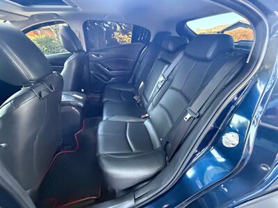 2018 Mazda Mazda3 Grand Touring   - Photo 13 - Portland, OR 97202