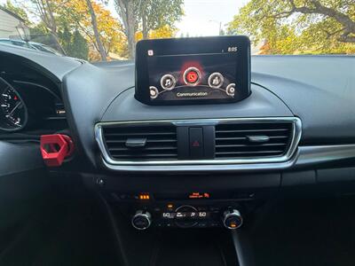 2018 Mazda Mazda3 Grand Touring   - Photo 15 - Portland, OR 97202