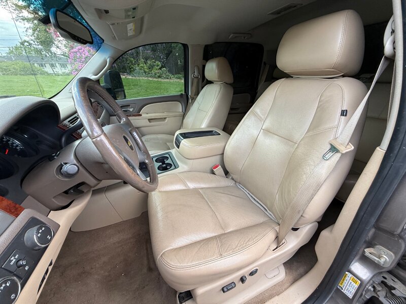 2012 Chevrolet Silverado 2500 LTZ - Photo 10 - Portland, OR 97202