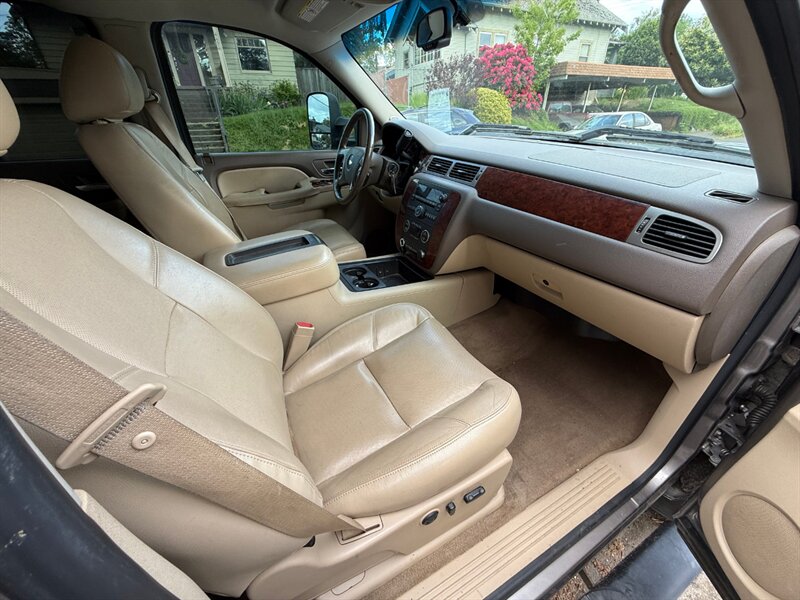 2012 Chevrolet Silverado 2500 LTZ - Photo 11 - Portland, OR 97202