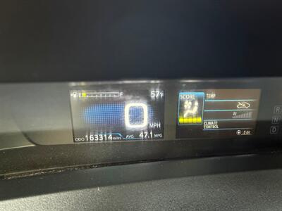 2019 Toyota Prius L Eco - Photo 18 - Portland, OR 97202