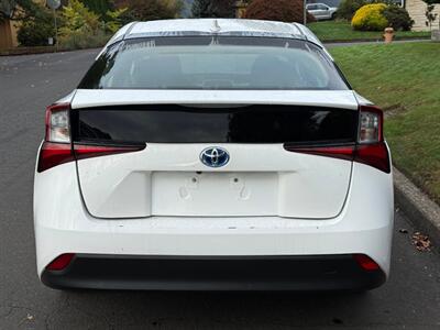 2019 Toyota Prius L Eco - Photo 5 - Portland, OR 97202