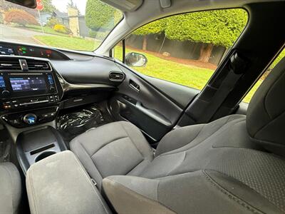 2019 Toyota Prius L Eco - Photo 15 - Portland, OR 97202