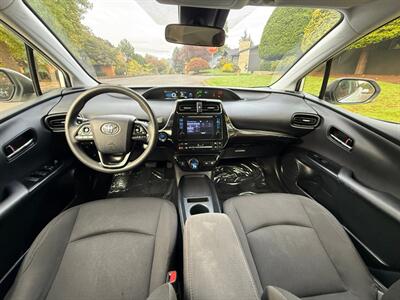 2019 Toyota Prius L Eco - Photo 13 - Portland, OR 97202