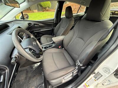 2019 Toyota Prius L Eco - Photo 8 - Portland, OR 97202