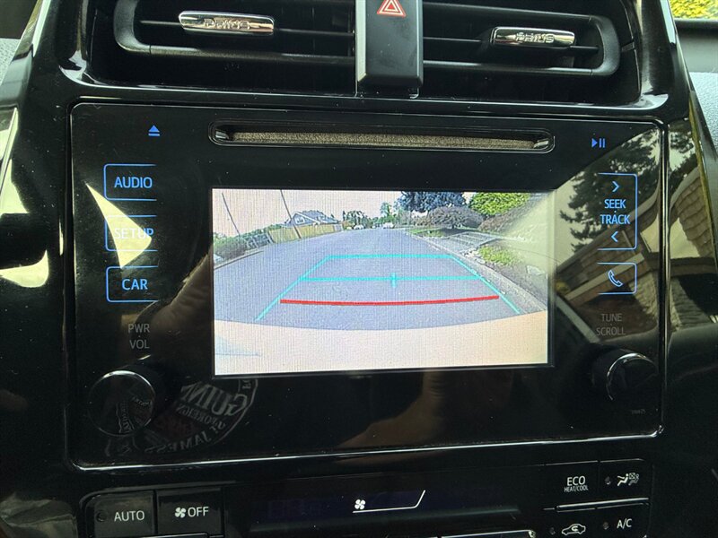 2019 Toyota Prius L Eco - Photo 19 - Portland, OR 97202