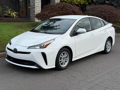 2019 Toyota Prius L Eco Hatchback