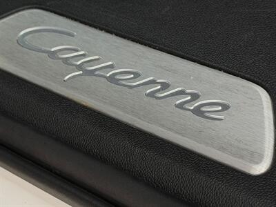 2022 Porsche Cayenne Platinum Edition   - Photo 33 - Lennox, CA 90304