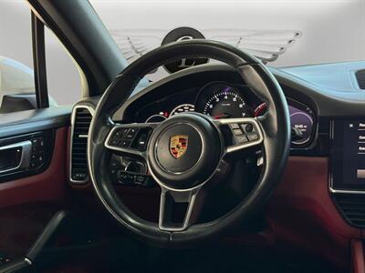 2022 Porsche Cayenne Platinum Edition   - Photo 12 - Lennox, CA 90304