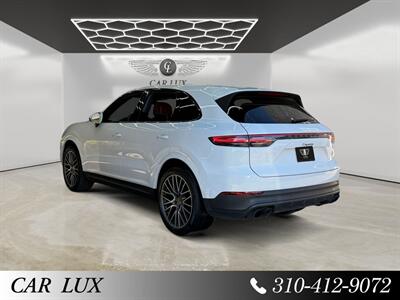 2022 Porsche Cayenne Platinum Edition   - Photo 3 - Lennox, CA 90304