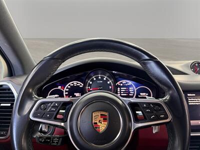 2022 Porsche Cayenne Platinum Edition   - Photo 27 - Lennox, CA 90304