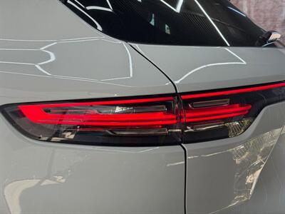 2022 Porsche Cayenne Platinum Edition   - Photo 34 - Lennox, CA 90304