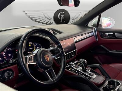 2022 Porsche Cayenne Platinum Edition   - Photo 22 - Lennox, CA 90304