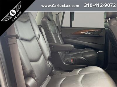 2020 Cadillac Escalade Luxury   - Photo 16 - Lennox, CA 90304