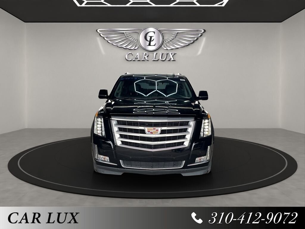 2020 Cadillac Escalade Luxury   - Photo 1 - Lennox, CA 90304
