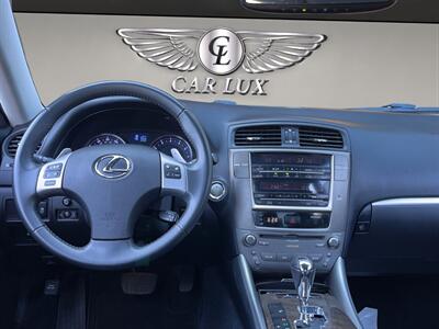 2012 Lexus IS   - Photo 14 - Lennox, CA 90304