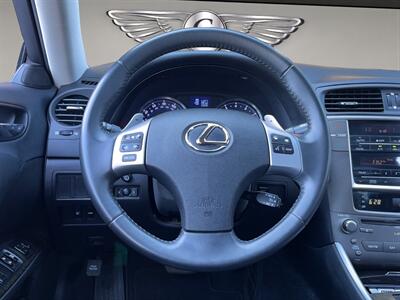 2012 Lexus IS   - Photo 12 - Lennox, CA 90304