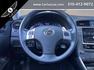 2012 Lexus IS   - Photo 12 - Lennox, CA 90304