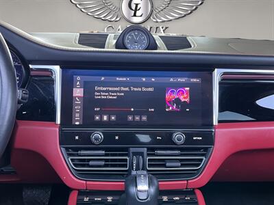2023 Porsche Macan   - Photo 13 - Lennox, CA 90304