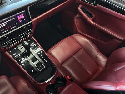 2023 Porsche Macan   - Photo 23 - Lennox, CA 90304