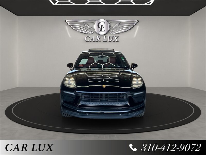 2023 Porsche Macan  