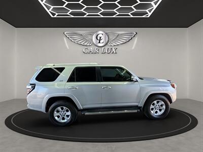 2017 Toyota 4Runner SR5   - Photo 8 - Lennox, CA 90304