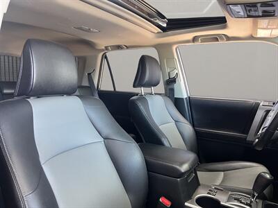 2017 Toyota 4Runner SR5   - Photo 16 - Lennox, CA 90304