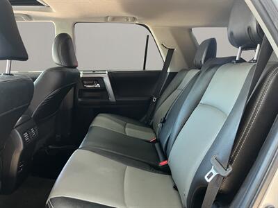 2017 Toyota 4Runner SR5   - Photo 12 - Lennox, CA 90304