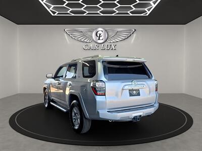 2017 Toyota 4Runner SR5   - Photo 5 - Lennox, CA 90304