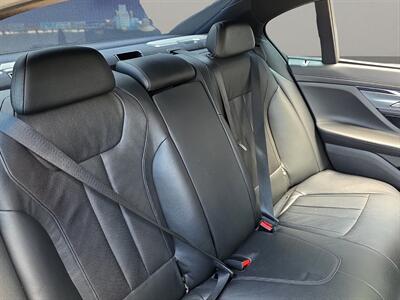 2016 BMW 740i   - Photo 17 - Lennox, CA 90304