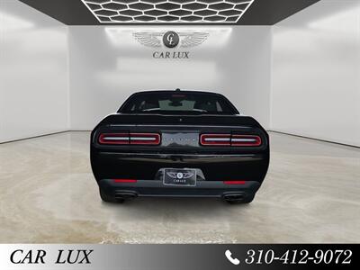 2020 Dodge Challenger SXT   - Photo 4 - Lennox, CA 90304