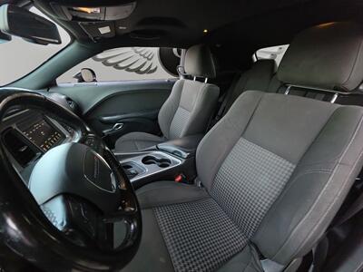 2020 Dodge Challenger SXT   - Photo 11 - Lennox, CA 90304